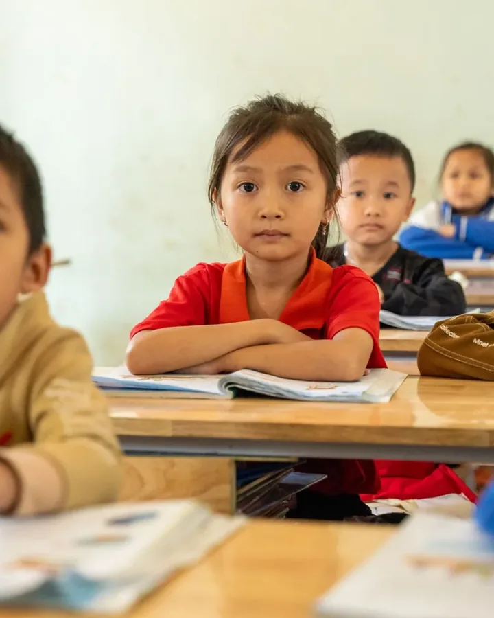 Sinh viên học tiếng Anh tại Phùng Văn Hoàng